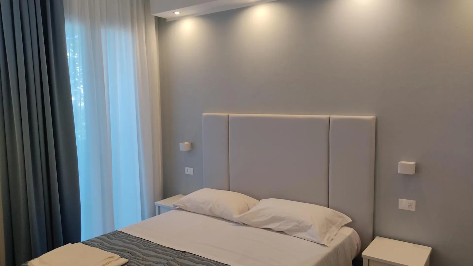 Hotel Caravel Park Rimini